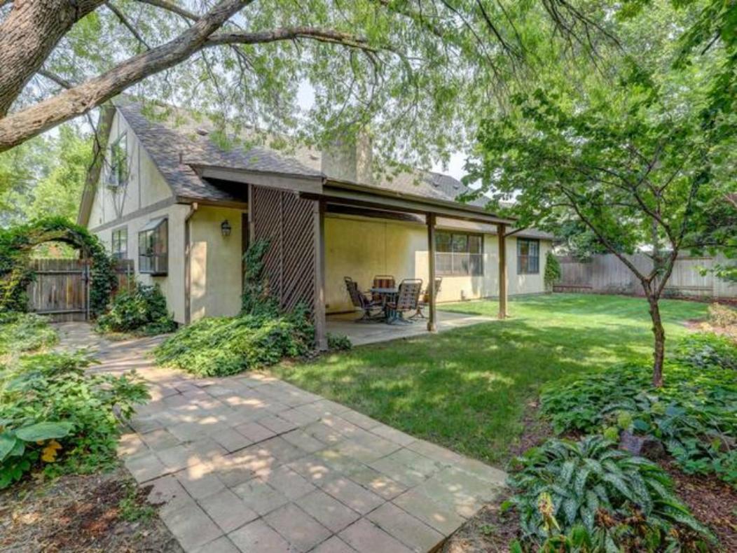 Global Art Haven: Lakewood Retreat Boise Exterior photo